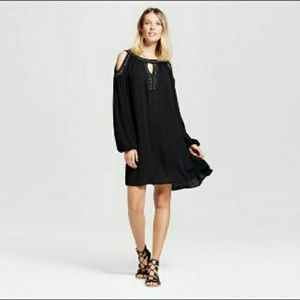 COPY - Knox Rose Cold Shoulder dress